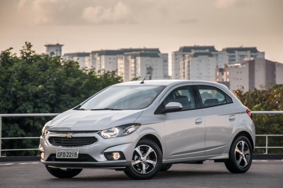  Chevrolet Onix LT 2018 года  (фото 5 из 8)